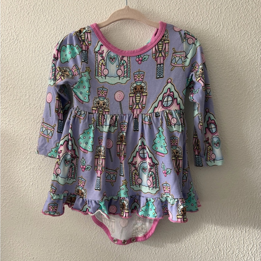 Showstoppers Bamboo Bodysuit Twirl in Nutcracker pattern size 12-18mths